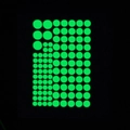 Pegatinas de pared con puntos luminosos fluorescentes para decoración de techo de cuarto - 104 Puntos (YG2003)