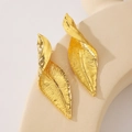 Pendientes dorados exagerados en forma de hoja con vetas biónicas y acabado metálico - Pendientes de Textura de Nervadura de Hoja Retorcida (A-1071) / Dorado