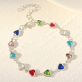 Vue détaillée d'un bracelet de pierres précieuses en forme de cœur avec fermoir mousqueton - Bracelet Cœur (X488) / Bracelet Cœur en Argent