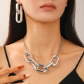 Polished silver geometric chunky chain choker necklace and earring jewelry set for women - Earrings Necklace (24)