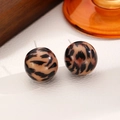 Retro amber leopard print acrylic ball stud earrings with high-end vintage aesthetic - Leopard Print Large Round Stud Earrings (DZ-157)