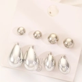 Set di 8 orecchini in argento lucido con perni sferici e pendenti a goccia d'acqua - Argento (A-663)