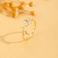 Elegante verstelbare gouden ring met kleine witte bloem en druppelvormige zirkonia - Witte Bloem Strass Open Ring (06 Licht KC Goud X544) / Licht KC Goud