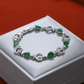 Pulsera plateada con gemas verde esmeralda en forma de pera y eslabones de corazón - Estilo de Pera Corazón Plata (4843)