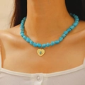 Bohemian turquoise beaded necklace featuring a vintage hammered gold heart pendant - Gold Heart Vintage Hammered Style (kc金10804)