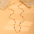 Détails de pierres précieuses colorées sur une chaîne dorée avec fermoir mousqueton - Long Collier Perles Rondes (7931) / Long Collier Perles Rondes Doré