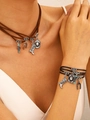 Böhmisches Set aus Halskette und Armband mit silbernen Stierkopf und Westernstiefel Anhängern - Vintage Western Cowboy Halskette und Armband Set / 2er-Set / Antik Silber Braun Schwarz Zweiteiler (8732+8877)