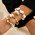 Barock-Perlenarmband-Set mit Herzanhänger und goldenem offenem Armreif Schmuck - Armband-Set (8443) / KC Gold