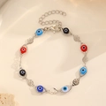 Bracelet chaîne argenté avec charms œil maléfique multicolores et fermoir mousqueton réglable - Bracelet Mauvais Œil (G-466) / Bracelet Mauvais Œil Argent