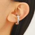 Manchette d'oreille argentée au design texturé irrégulier effet lave polie - Clip d'Oreille au Design de Niche Texture Lave (6757)