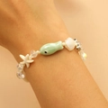 Collana a tema oceano con pesce in ceramica verde e pendente a conchiglia bianca - Bracciale / Placcato in oro bianco verde WG0-0905