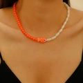 Collana di perline bohémien con ciondolo a forma di pesce arancione e perle bianche - Bianco K 2603 (Collana)