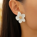Elegant white five-petal flower stud earrings with golden center for women - White Petal Stud Earrings (KC Gold Large Flower Center 11415)