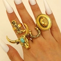 Boho-Ring-Set in Gold mit Western-Motiven wie Cowboyhut, Hufeisen und Stierkopf-Design - Vierteiliges Western-Ring-Set (DZ-550) / Altgold