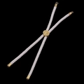 Détail du bracelet cordon blanc ajustable avec fermoir coulissant Arbre de Vie doré - Beige