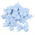 Nahaufnahme hellblauer Ripsbandschleifen für DIY-Haarschmuck und Kleidungsdekorationen - Größe ca. 4,5X6cm / Blau