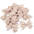 Detail von handgefertigten champagnerfarbenen Rippband-Schleifen für DIY-Bastelarbeiten - Größe ca. 4,5X6cm / Khaki