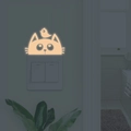 Leuchtende Katzen- und Vogel-Wandaufkleber für Lichtschalter mit warmgelbem Licht - Rosa