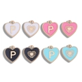 Colgantes de corazón esmaltados con letra P en blanco, rosa, negro y azul con oro - Letra P / 15.5*14.5mm (1 pieza) / Negro