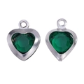 Macro view of emerald green heart-shaped glass pendants with silver stainless steel base - Steel Color - Dark Green / 10*8mm / 0.22g