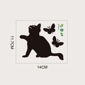 Vista dettagliata dell'adesivo murale gatto e farfalla con dimensioni 11,7cm per 14cm - 11.7x14cm