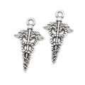 Ciondolo Caduceo in argento antico con ali e serpenti per gioielli fai da te - Caduceo (A0-327) Solo Pendente (Senza Catena) / 1 Pezzo (25x14mm) / Argento antico