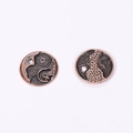 Detailed view of 25mm steampunk bronze pendants with gear and honeycomb textures - Antique Red Copper Color / 25*25mm / 3.34g