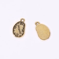 Makroaufnahme von Vintage-Bronze-Uhrenanhänger mit römischen Ziffern für DIY-Schmuckherstellung - 1 Stück (22*13mm, 1.56g) / Antikgold