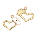 Ciondoli a cuore cappello infermiera in lega dorata e smalto per gioielli fai da te - Cappello da Infermiera a Cuore Smaltato (A3-432) Solo Pendente (Senza Catena) / 1 Pezzo/Confezione (22x20mm) / Bianco