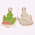 Groene en rode emaille cactusbedel met gouden plating en afmetingen - Cactus (A5-124)