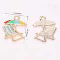 Gouden strandstoel en parasol legering hanger met emaille voor doe-het-zelf sieraden - Strandstoel & Parasol (A5-136)