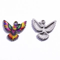 Colgante de colibrí de aleación con frente impreso colorido y reverso plateado rugoso - Diseño de Colibrí Estilo 2