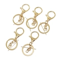 Detailansicht von 5 vergoldeten Karabinerverschlüssen für DIY-Schmuckherstellung - Mehrgliedrige Kette Stil / Gold