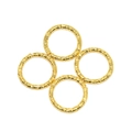 Set di anelli di connessione fai-da-te dorati con finitura martellata su sfondo bianco - Imitazione Oro