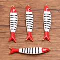 Colgante de pez dorado con esmalte rojo y blanco para hacer joyas de bricolaje - Rayas Negras