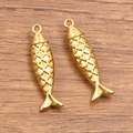 Zwei goldene Fisch-Anhänger aus 304 Edelstahl mit feinen Schuppen für DIY Schmuckherstellung - Nr.3 Fisch Gold