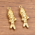Goldene Fisch-Anhänger aus 304 Edelstahl mit feinen Schuppen für DIY-Schmuckherstellung - Nr.4 Fisch Gold