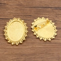 Poliertes goldfarbenes ovales Broschengestell mit hohlem Spitzenrand für DIY-Schmuck - Gold (Stil 2)