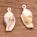 Breloques en acrylique en forme de coquillage crème marbré pour création bijoux - Coquillage No 11 / 13x32mm
