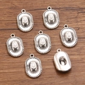 Set di sette ciondoli a forma di cappello da cowboy in argento antico per gioielli fai da te - No.5 Argento Antico