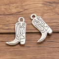 Paio di ciondoli a forma di stivale da cowboy in lega d'argento vintage per gioielli - No.8 Argento Antico