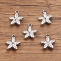 Lot de pendentifs fleurs à cinq pétales en acier inoxydable 304 argenté pour bijoux - Style de Fleur (1599 Couleur Acier)