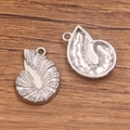 Colgantes de concha de acero inoxidable para joyería DIY con acabado plateado - Caracola / Plateado