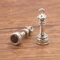 Pendentifs en forme d'échecs en argent antique pour création de bijoux et DIY - Pendentif Reine N° 5 (N° 5 Argent Antique, 8X23mm, 1,8g)