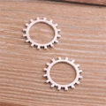 Set of two vintage steampunk gears 19mm alloy charms for DIY jewelry making and crafts - Antique Silver 0.7