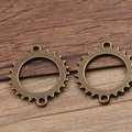 Detail van antieke bronzen legering tandwielhangers met dubbele ringen voor DIY-sieraden - Oud Brons 22 G