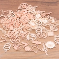 Assortiment de breloques en alliage d'or rose avec formes de soleil, chat et étoile - Styles Mixtes (30-45 Types) / Sachet de 100g / Or rose