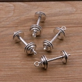 Pendentifs haltères vintage en argent pour bijoux DIY avec détails de barre texturés - Style Haltère (20E17) / Argent antique