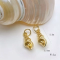 Macro shot of 13.5mm gold conch pendant charms with dimensions and weight specs - Gold Long Conch Pendant Only (Without Chain) (25110216)