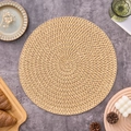 Set de table rond tissé bicolore beige et marron sur une table en pierre - 38cm / Café Jaune